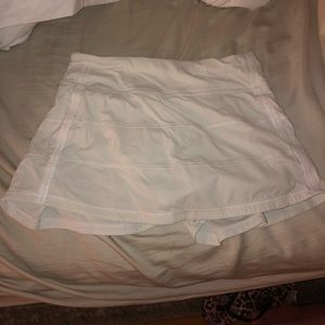 Iululemon white skirt